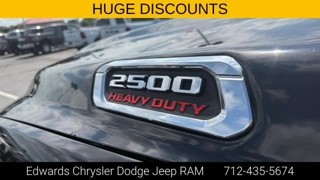 2025 RAM 2500 Laramie - Photo 11