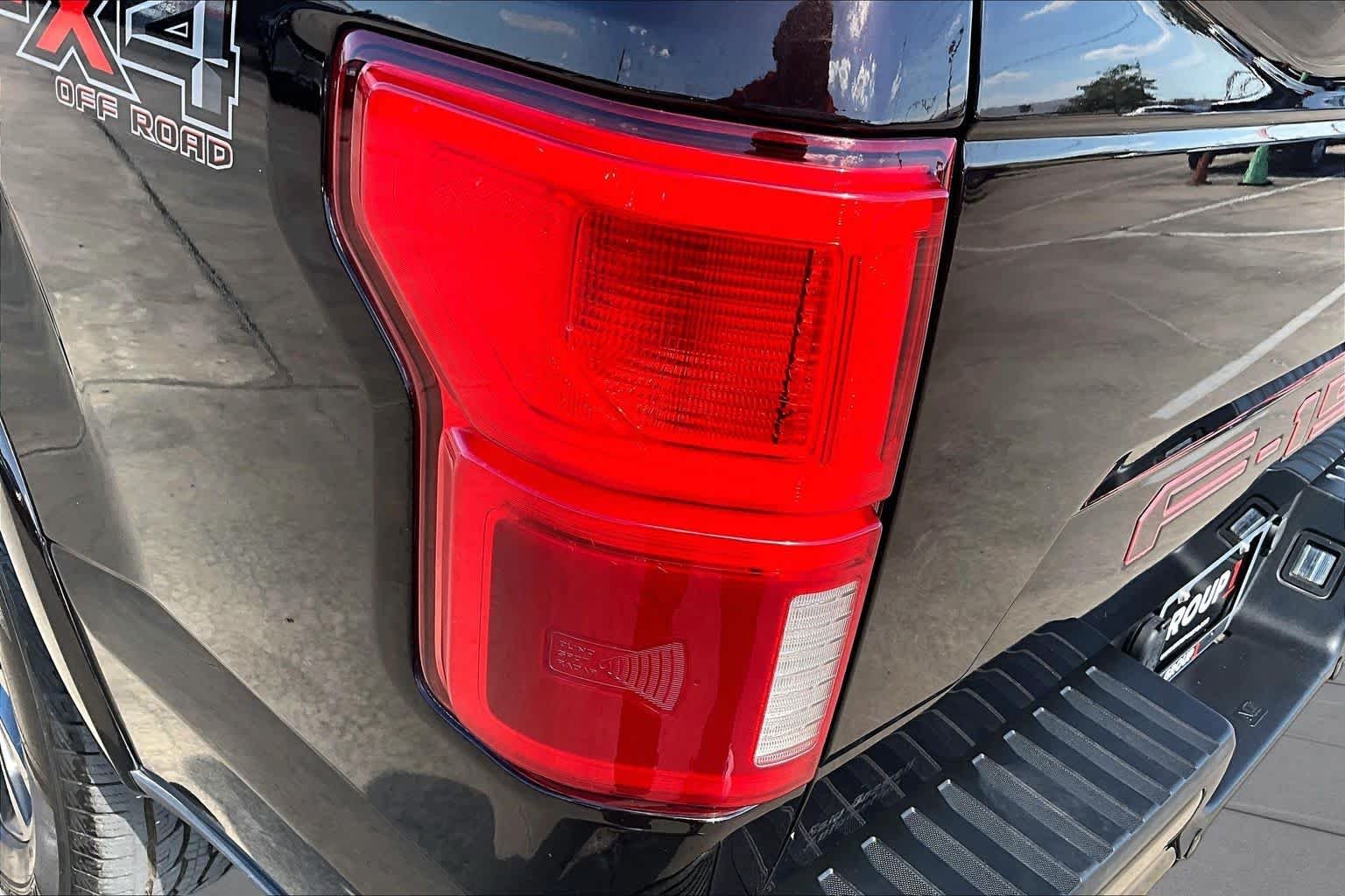 Used 2019 Magma Red Ford LARIAT image 29