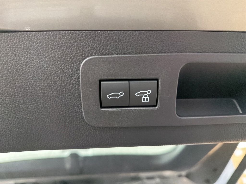 2026 Lexus LX 700h F-Sport - Photo 29