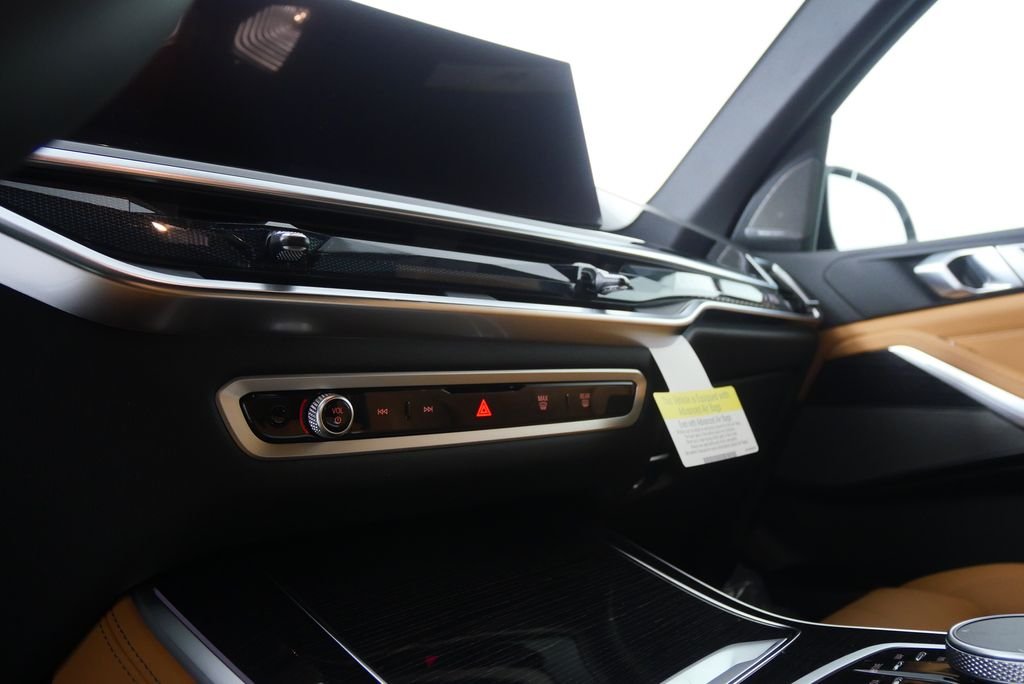 Used 2026 Brooklyn Grey Metallic BMW sDrive40i image 20