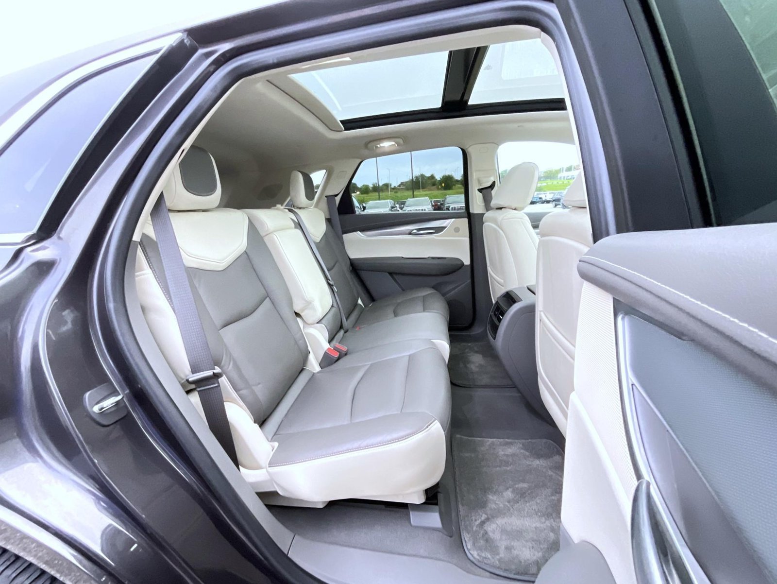 2017 Cadillac XT5 Premium Luxury - Photo 17