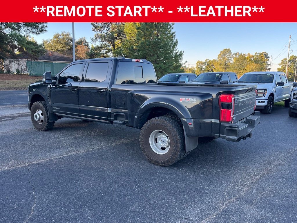 Used 2025 Agate Black Metallic Ford Platinum image 3