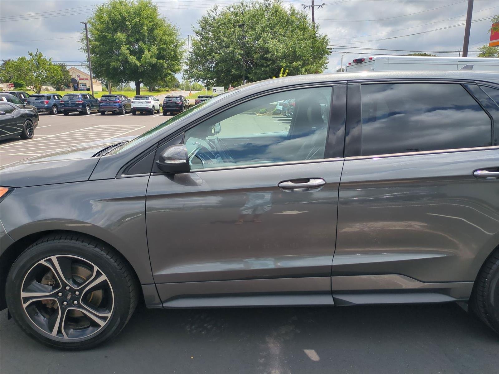 Used 2019 Magnetic Metallic Ford ST image 26