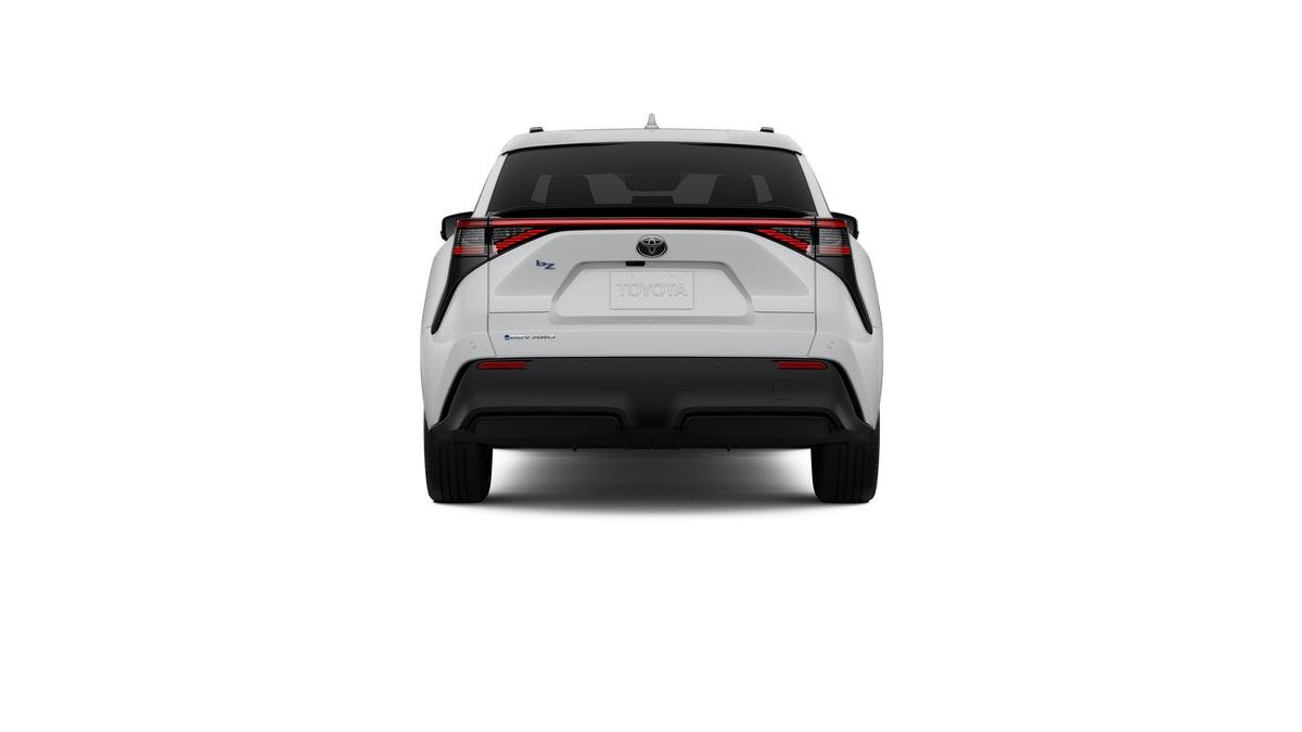 New 2026 Wind Chill Pearl <sup>1</sup> Toyota  XLE image 45