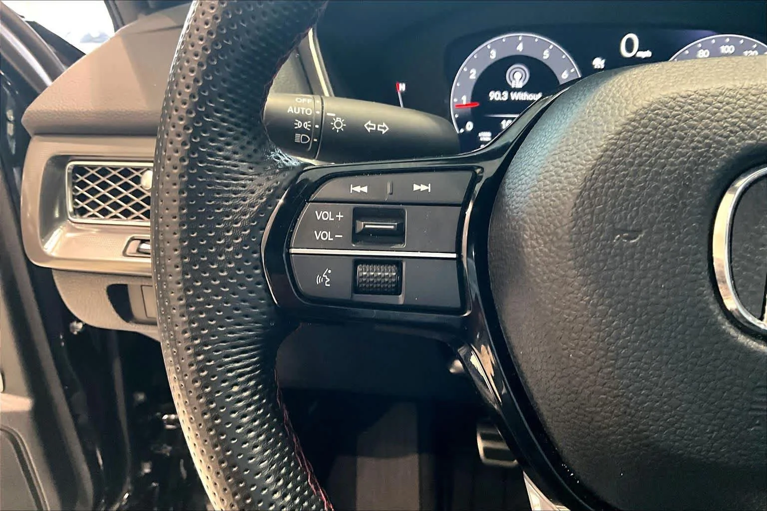 Used 2024 Majestic Black Pearl Acura Type S image 11