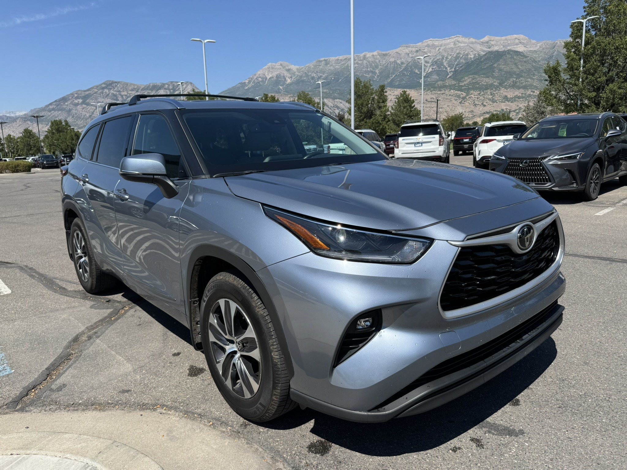 Used 2021 Moon Dust Toyota XLE image 8