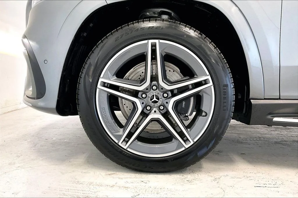 New 2026 Selenite Grey Metallic Mercedes-Benz GLS 450 image 24