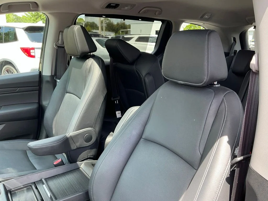 Used 2024  Honda EX-L image 31