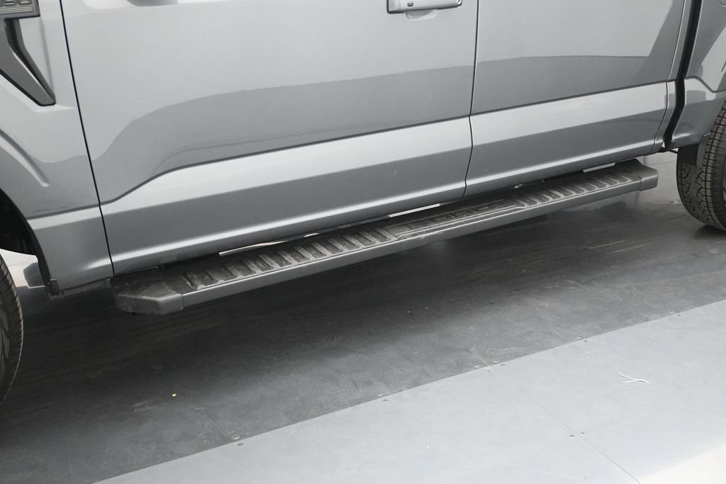 New 2026 Gray Ford XLT image 24