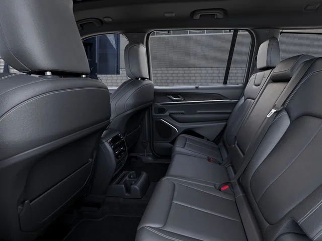 New 2026 Silver Zynith Exterior Paint Jeep Limited image 24