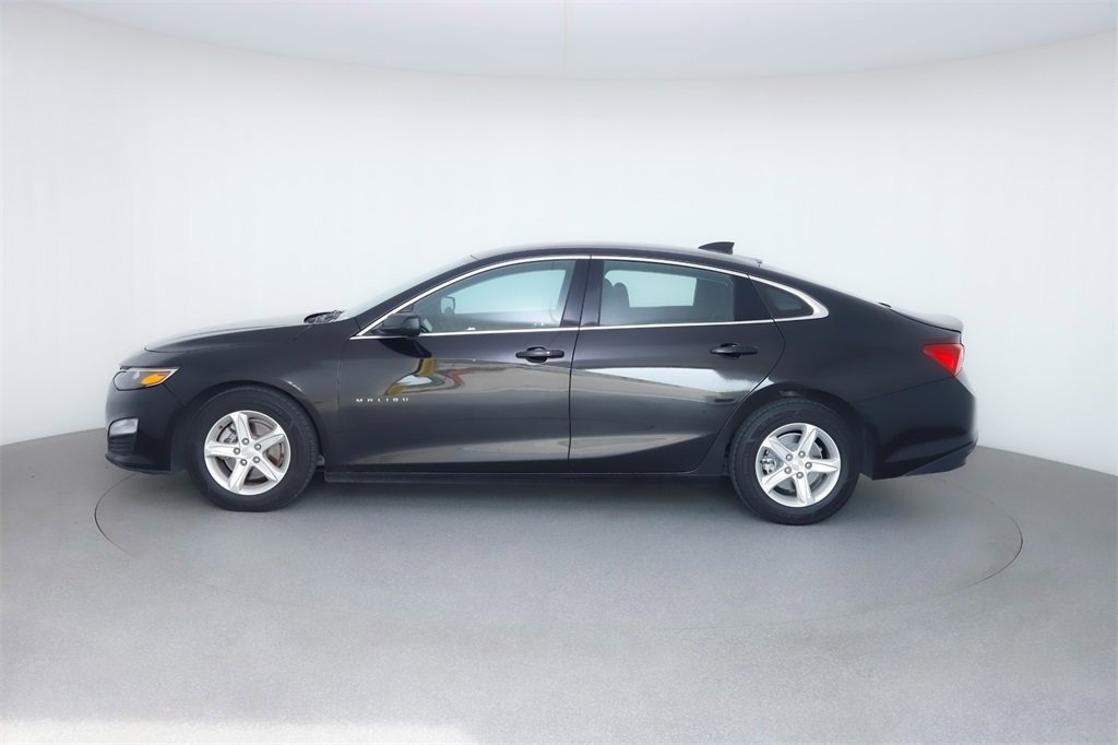 Used 2023 Chevrolet Malibu 1LT with VIN 1G1ZD5ST6PF168418 for sale in San Marcos, TX