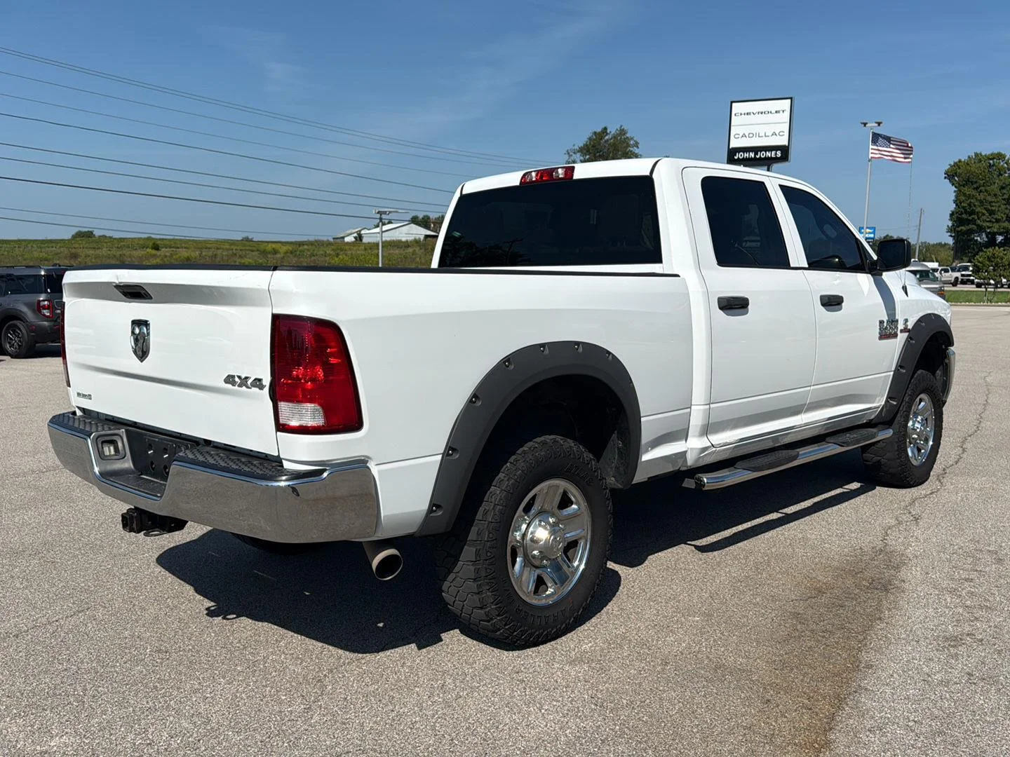Used 2016 Bright White Clearcoat Ram Tradesman image 18