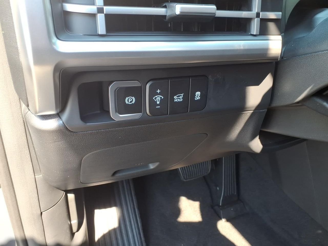 New 2026 Ecotronic Gray Hyundai SE image 24