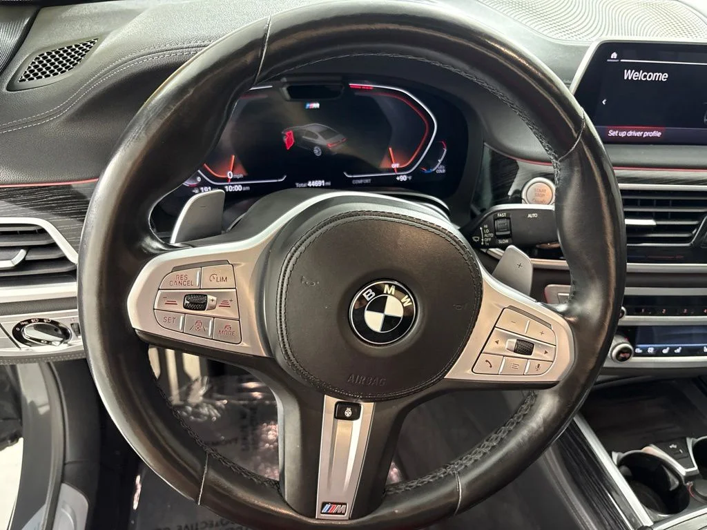 Used 2021 Gray BMW 740i image 32