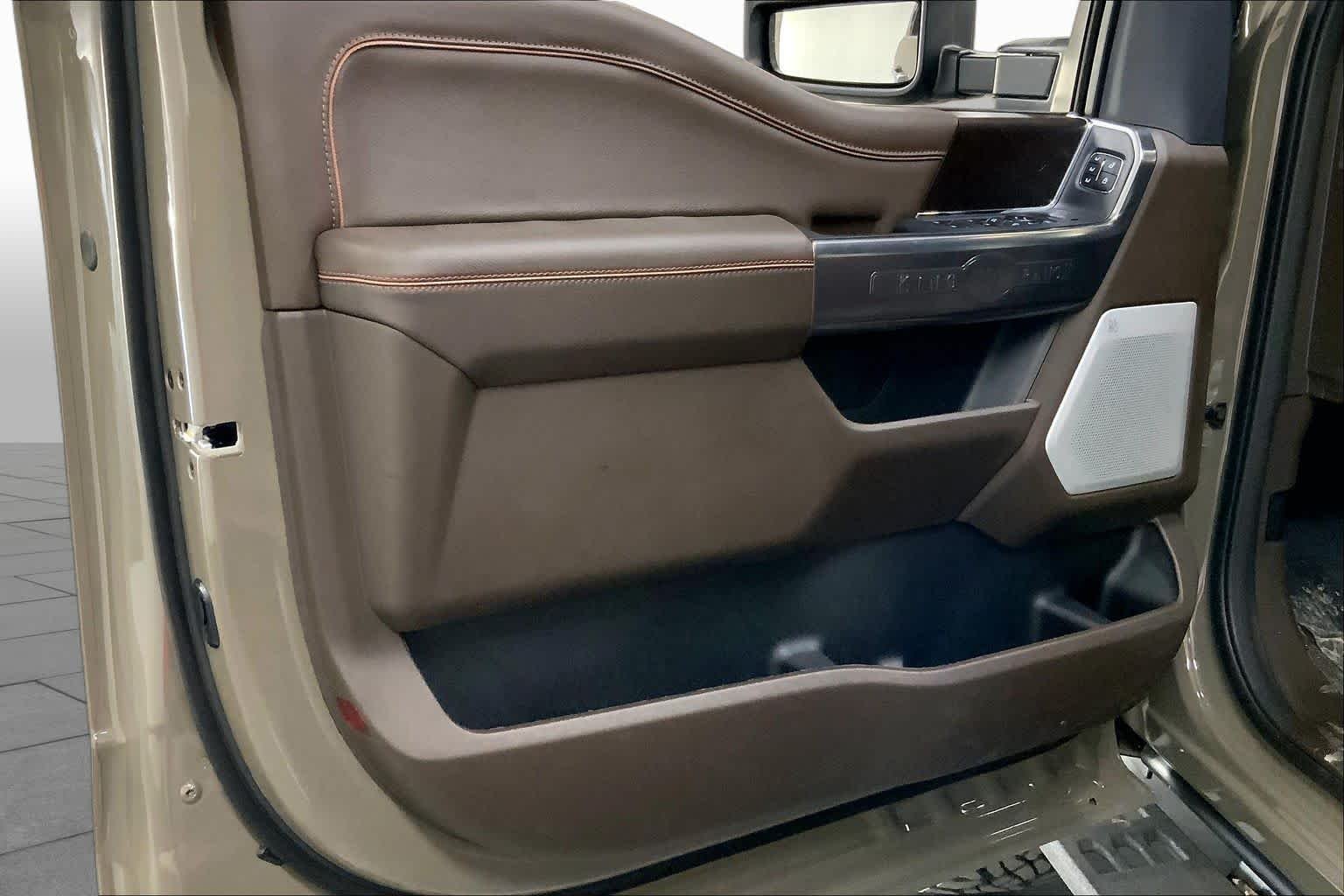 New 2027 Marsh Gray Metallic Ford F-250® King Ranch® image 10