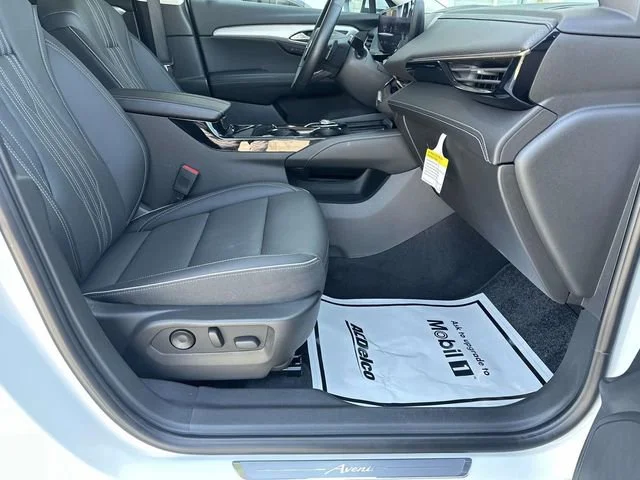 Used 2024 White Frost Tricoat Buick Avenir image 22