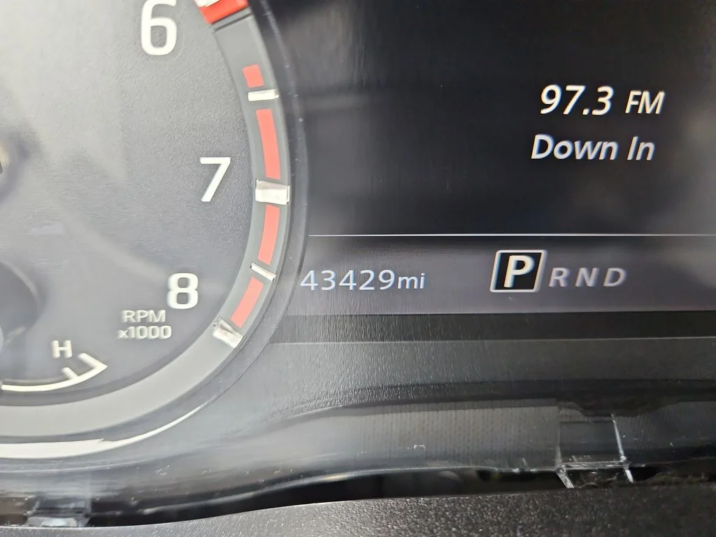 Used 2023 Beige Nissan PRO-4X image 18