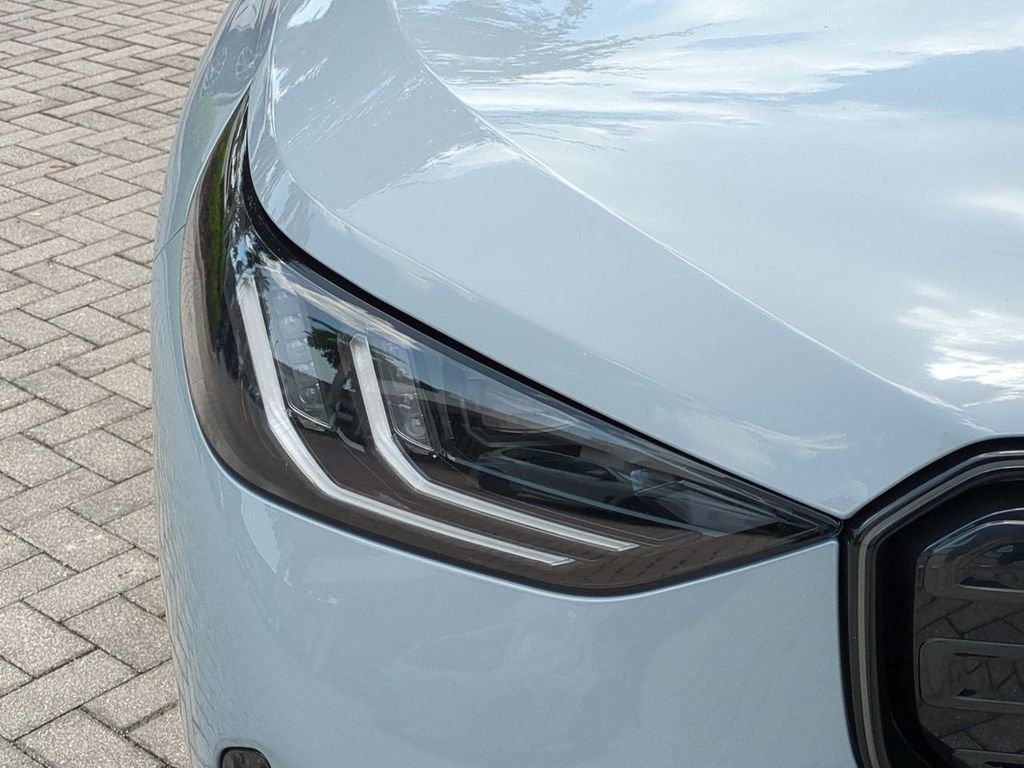 New 2026 Brooklyn Grey Metallic BMW M50 xDrive image 10