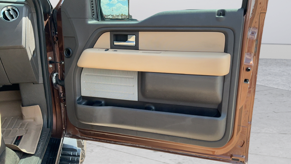 Used 2012 Gold Ford XLT image 22
