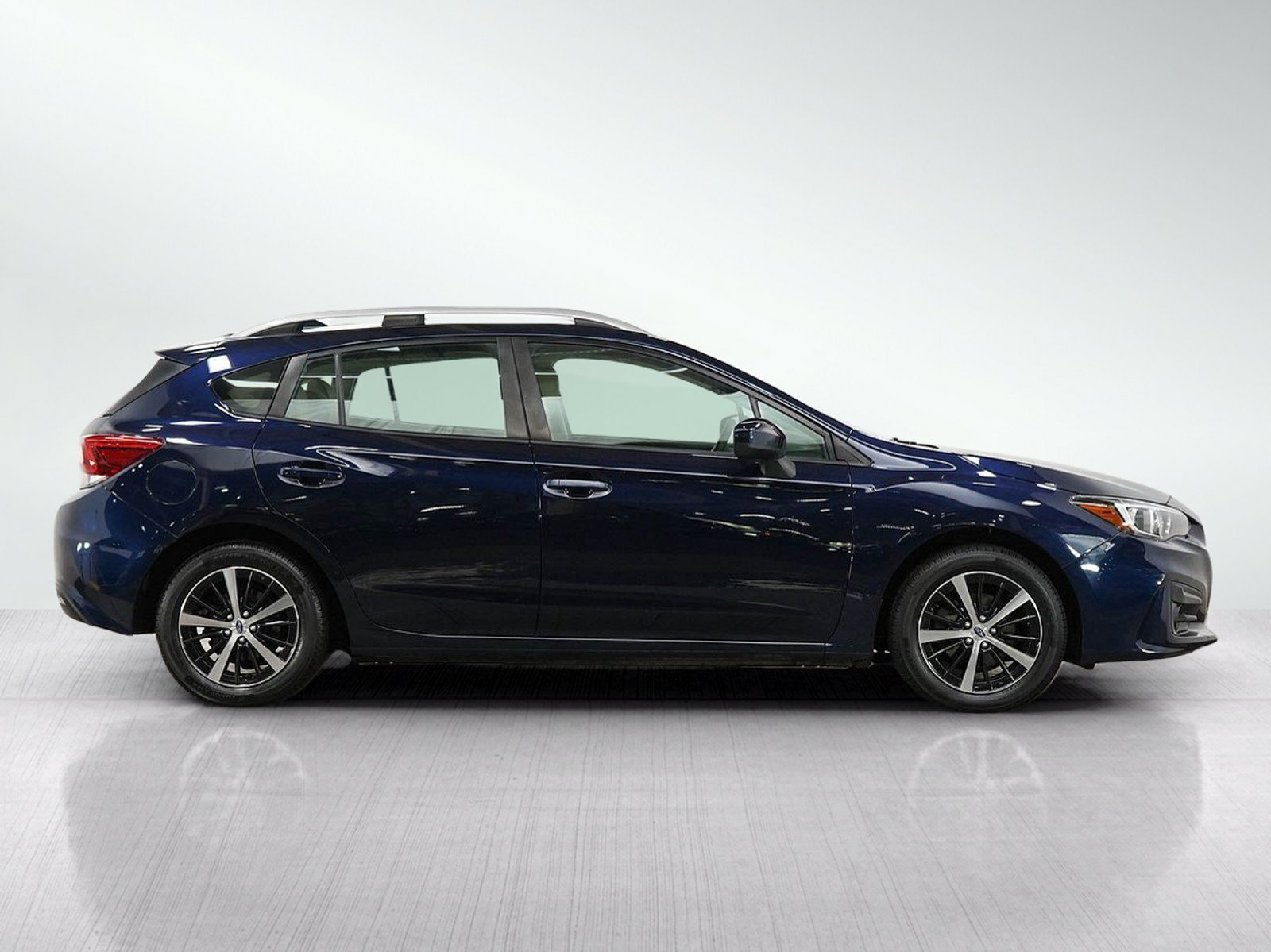 Used 2019 Dark Blue Pearl Subaru 2.0i Premium image 6