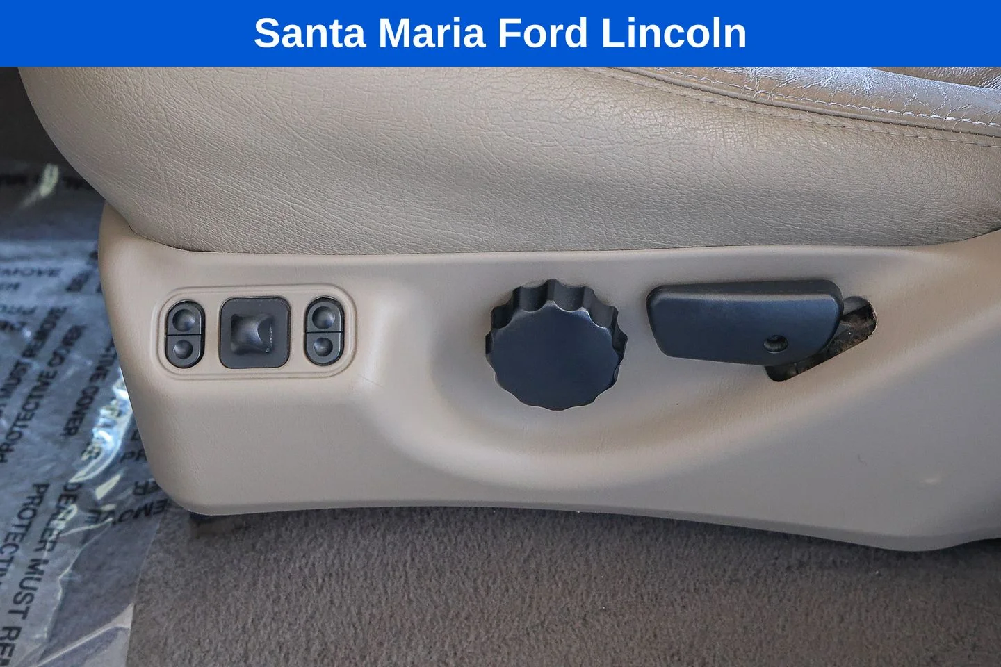 Used 2000 Black Ford Lariat image 13