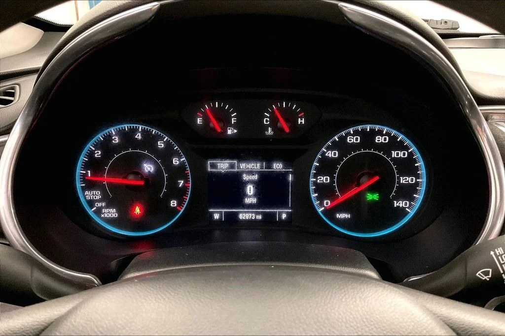 Used 2020 Gray Chevrolet LT image 25