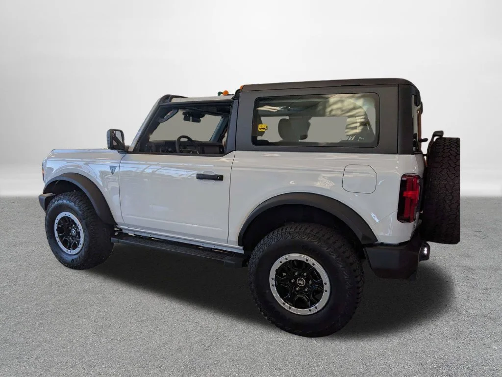 New 2026 Oxford White Ford Base image 9