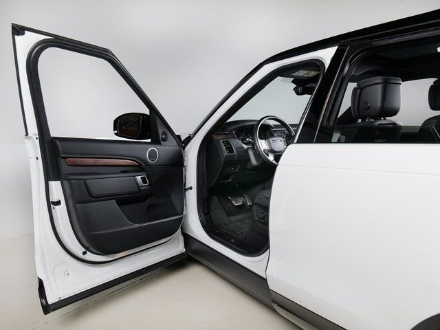 Certified Used 2025 Fuji White Land Rover Dynamic SE image 26