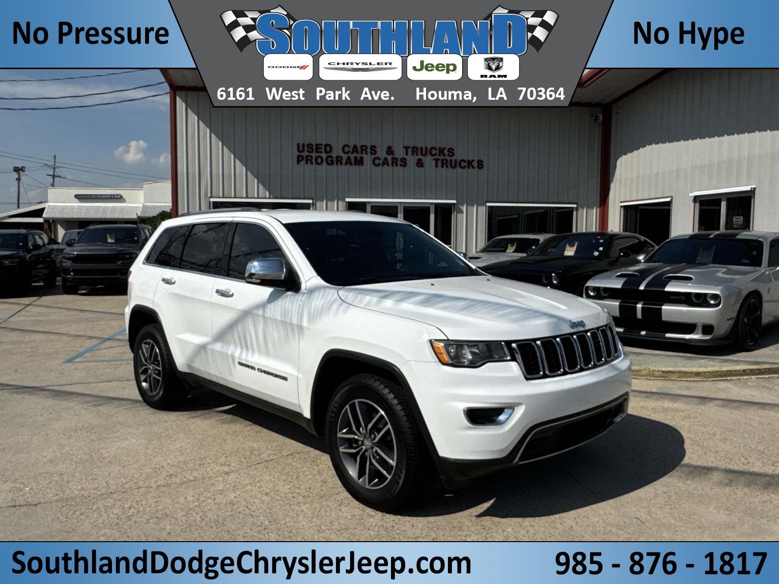 Used 2018 Bright White Clearcoat Jeep Limited image 1