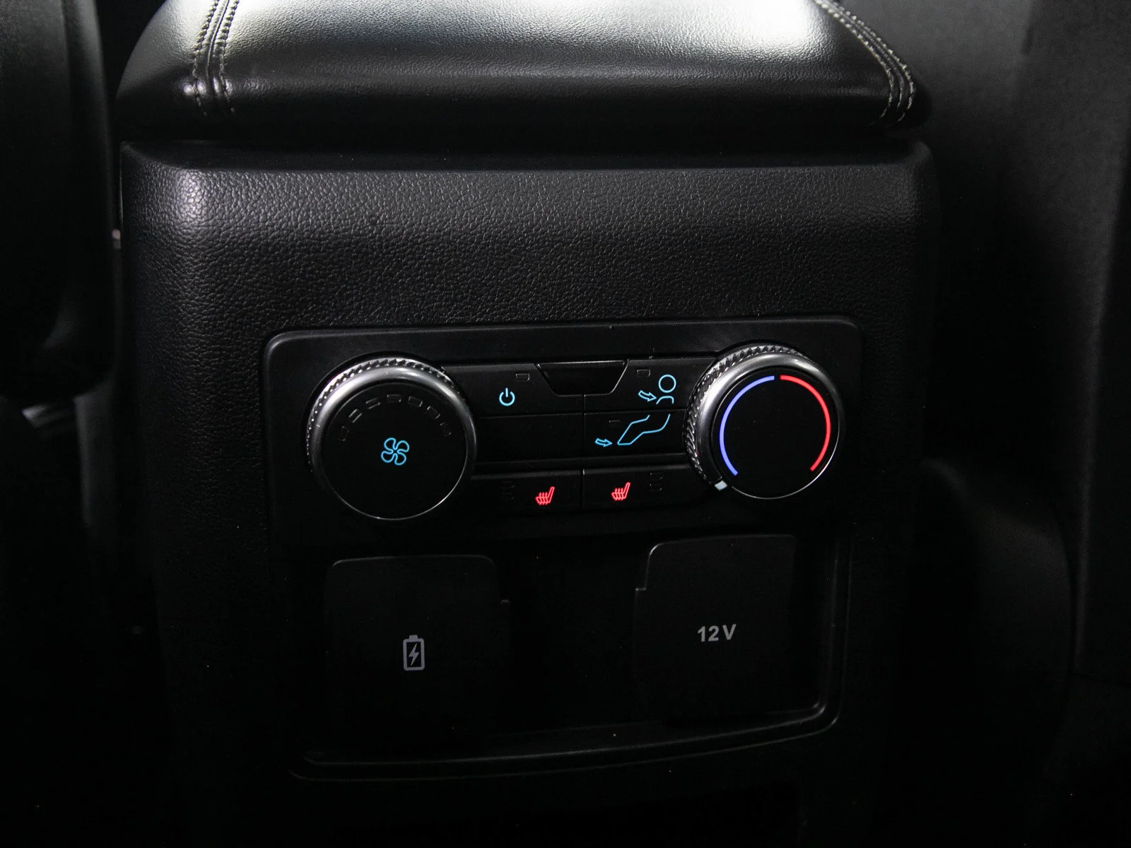 Used 2020 Black Metallic Ford XLT image 17