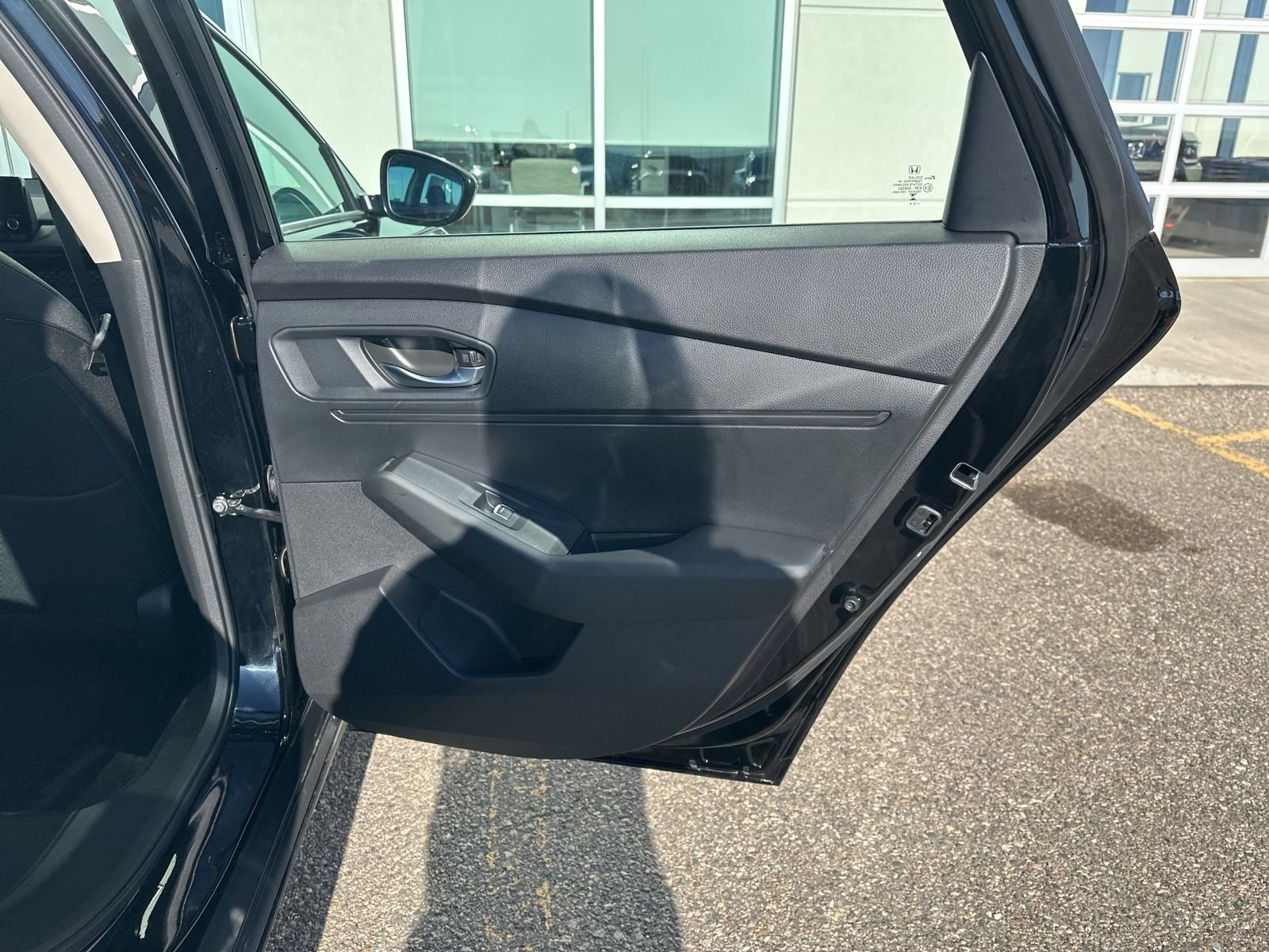 Certified Used 2025 Black Honda SE image 25