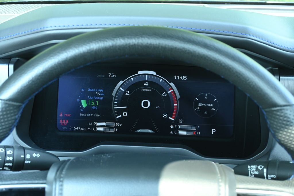 Used 2025 Black Toyota Platinum image 18