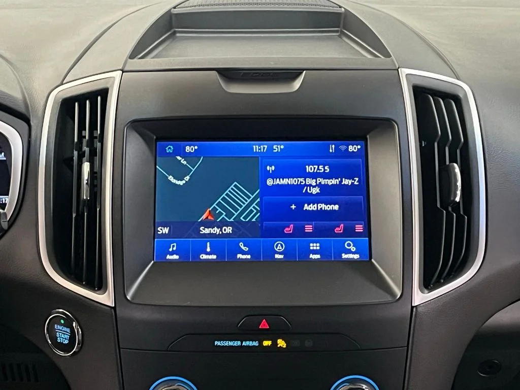 Used 2020 Silver Ford SEL image 22