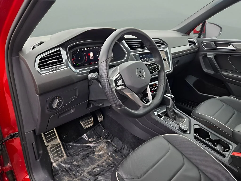 2024 Volkswagen Tiguan SEL R-LINE - Photo 21