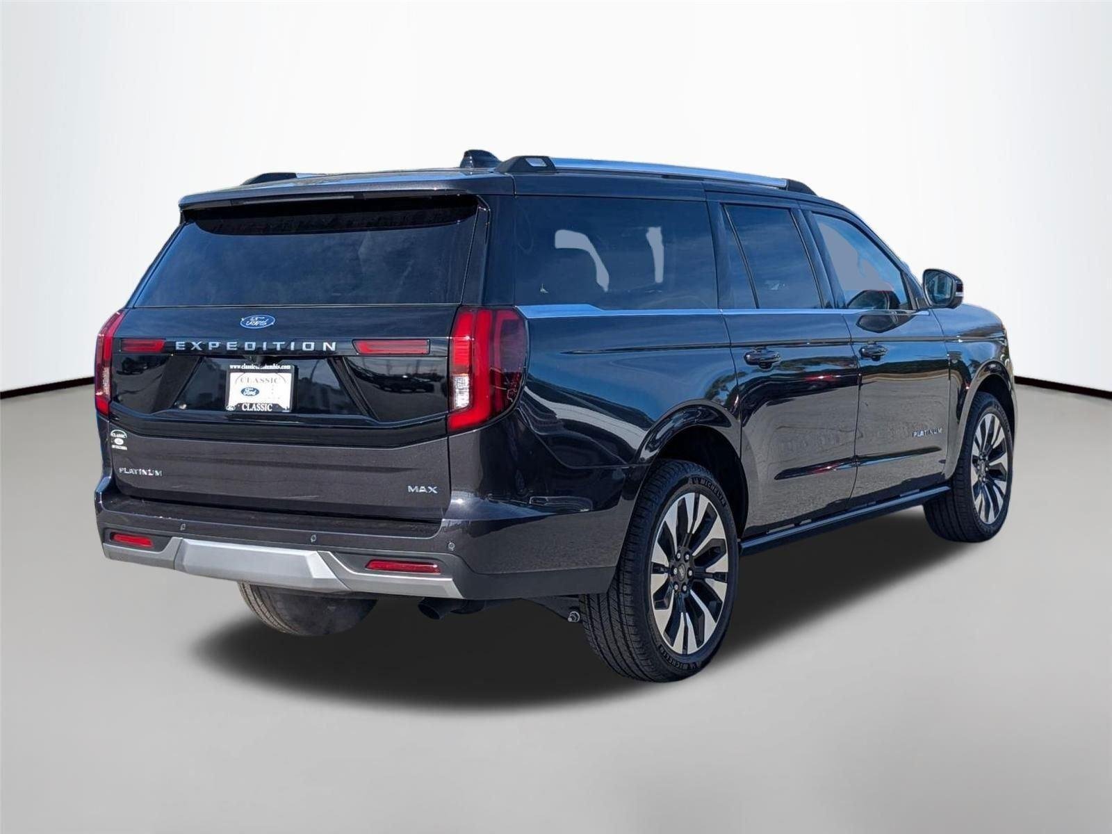 New 2025 Dark Matter Gray Metallic Ford Platinum® MAX image 5