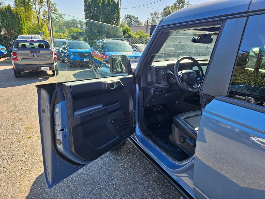 New 2025 Azure Gray Metallic Tri-Coat Ford Badlands® image 18