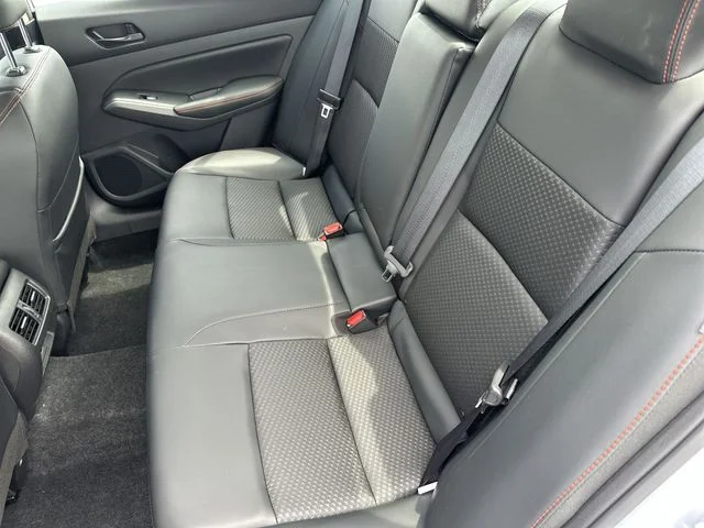 New 2026 Gray Sky Pearl / Super Black Two-tone Nissan SR image 25