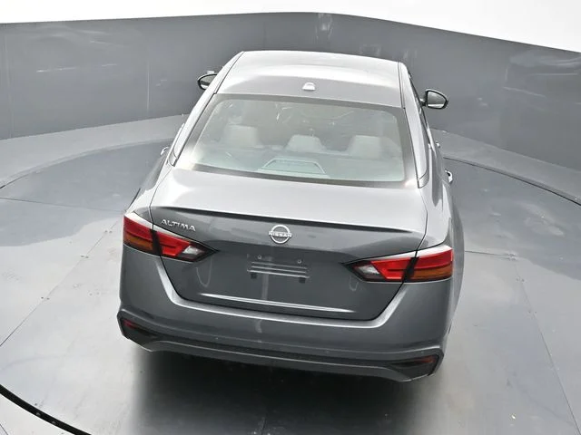 Used 2025 Gray Nissan 2.5 SV image 52
