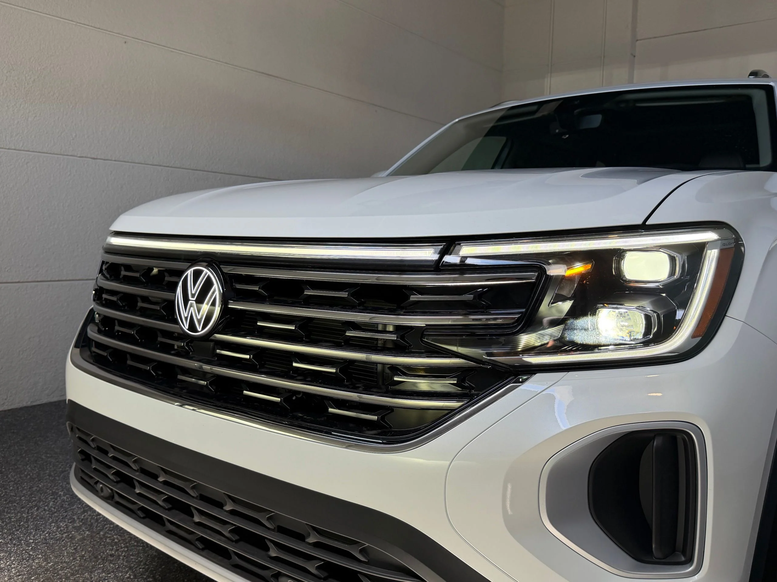 New 2026 White Volkswagen 2.0T SEL image 57