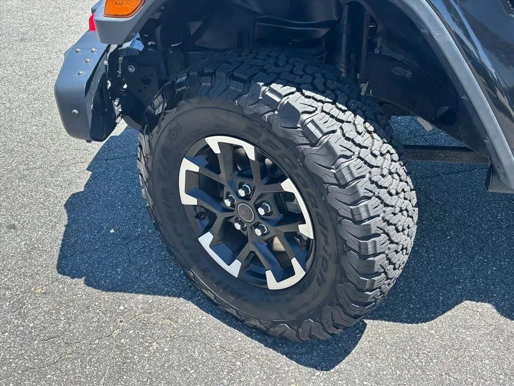 Used 2018 Black Jeep Rubicon image 27
