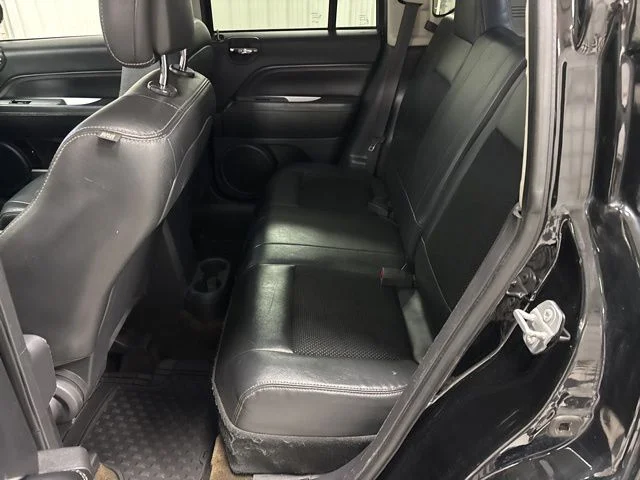 Used 2017 Black Jeep Latitude image 20