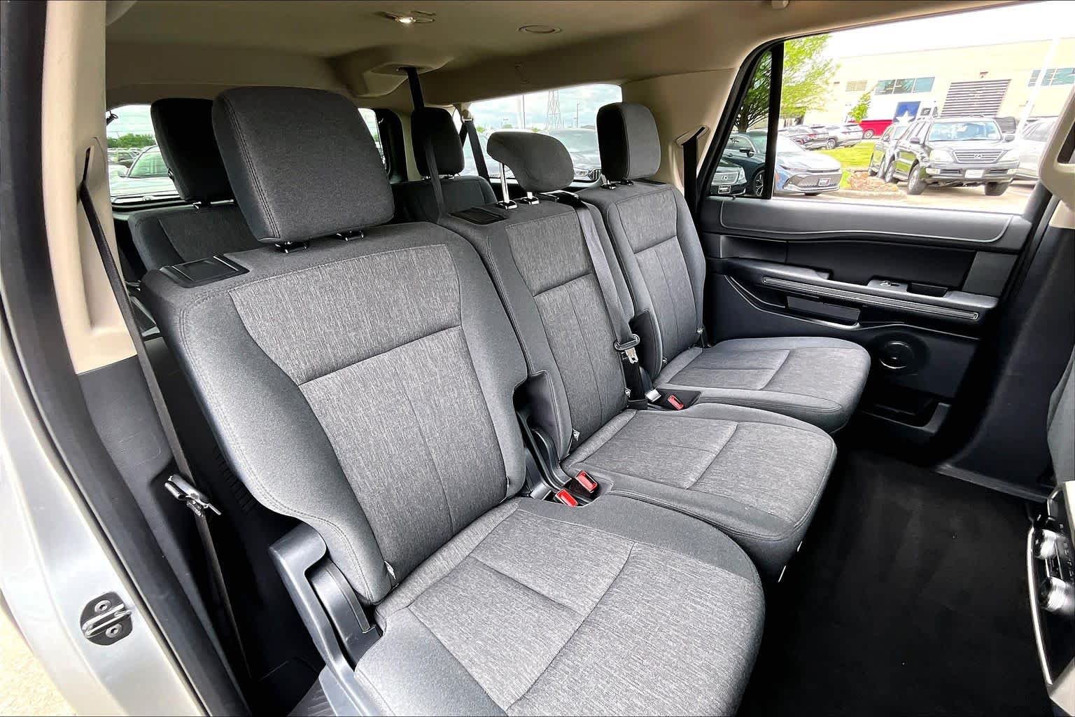 Used 2024 Iconic Silver Metallic Ford XLT image 18
