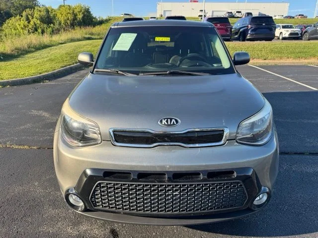 Used 2016 Gray Kia Plus image 8