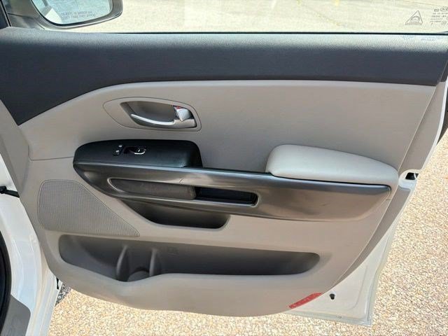 Used 2021 Snow White Pearl Kia EX image 20