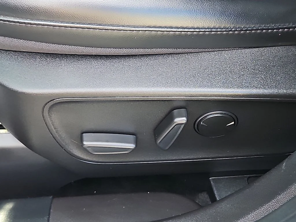 Used 2023 Blue Ford ST-Line image 26