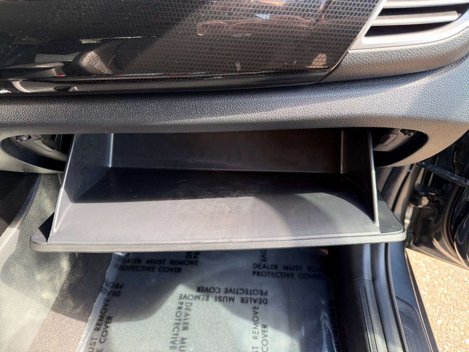 Certified Used 2024 Gravity Gray Kia X-Line image 31