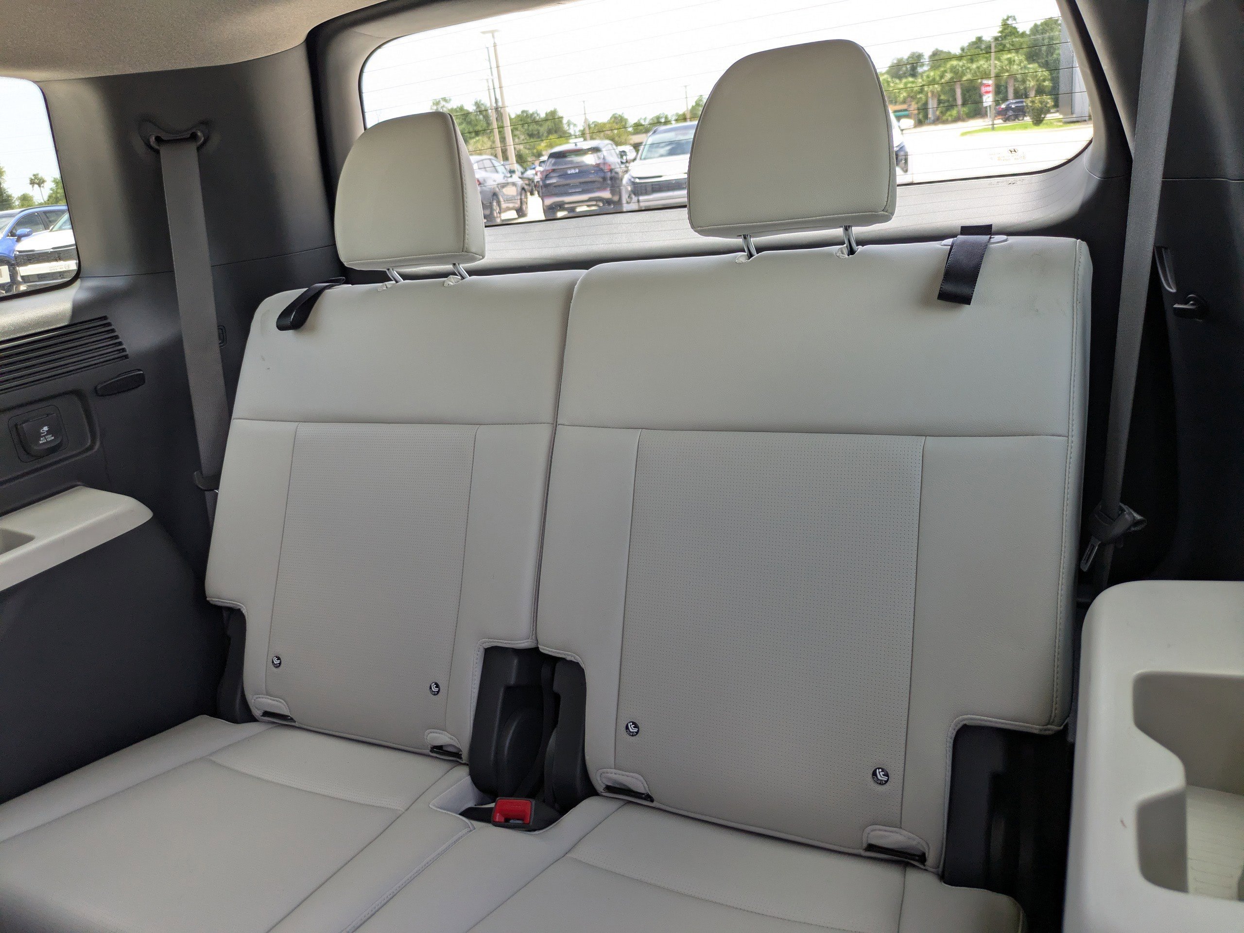 Used 2025 Ultimate Red Hyundai Limited image 15