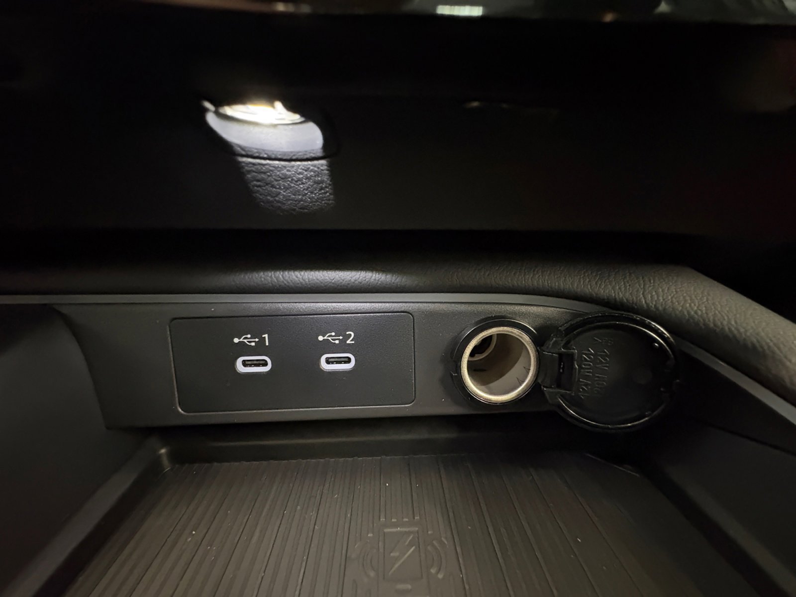 2026 Nissan Sentra SR - Photo 23