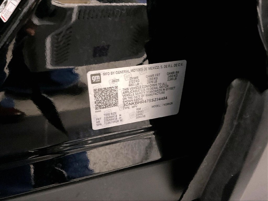 Used 2025 Black Chevrolet 2LT image 35