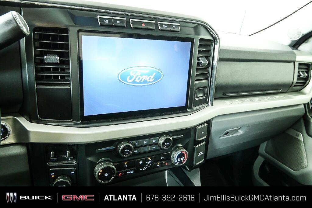 Used 2024 Oxford White Ford XLT image 13